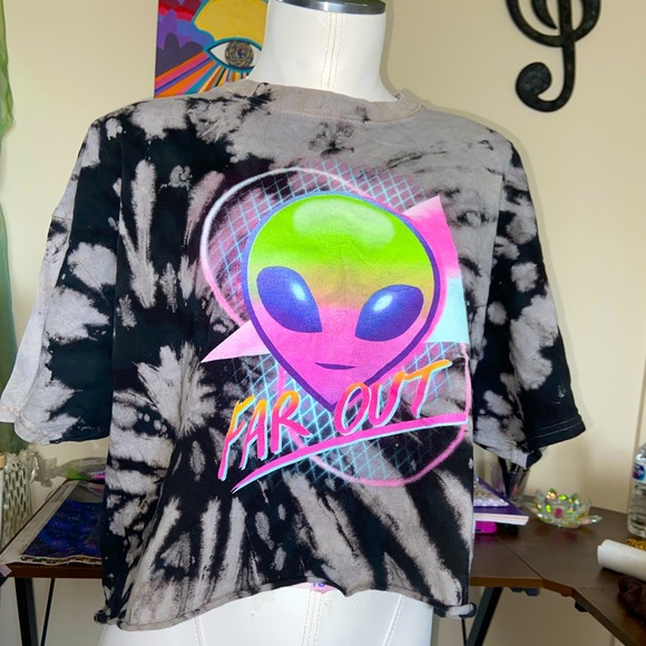 distressed black/grey tie-dye cut off graphic tshirt - Picture 1 of 2